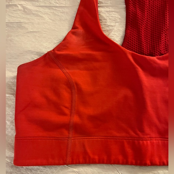 Outdoor Voices Doing Things LIKE NEW Red Sports Bra Hiking Active Women’s Large - Picture 4 of 9